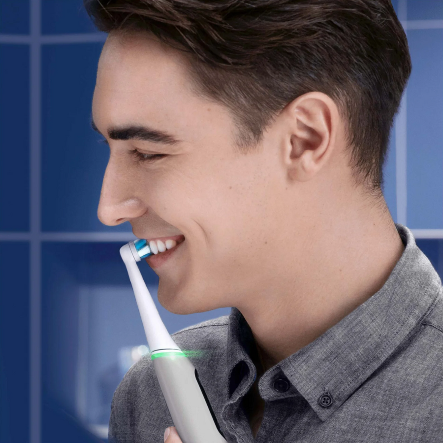 Oral-B iO Series 6 Electric Toothbrush